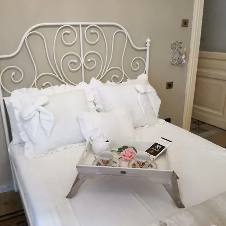 Live And * نابولي