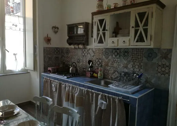 Live And Semesterbostad