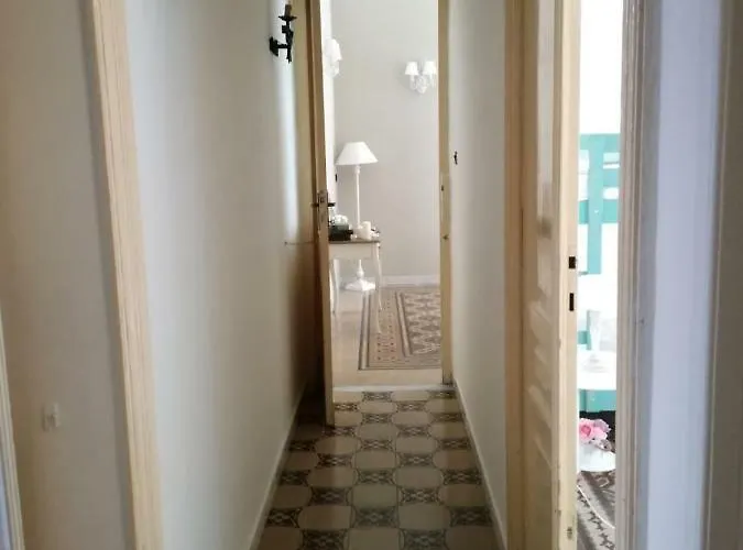 Live And Semesterbostad *